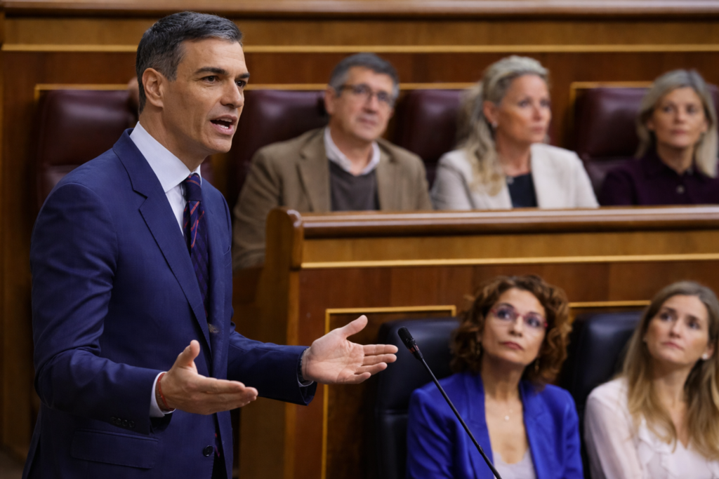 Pedro Sánchez y Alberto Núñez Feijóo en el Congreso