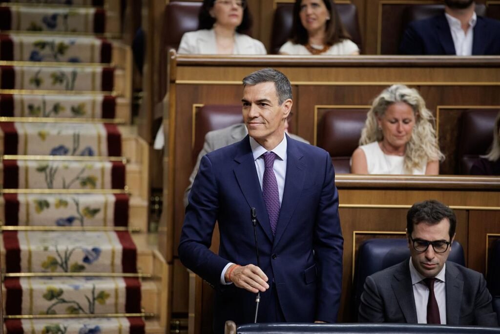 Pedro Sánchez durante su comparecencia en el Congreso de los Diputados para responder a las críticas de la oposición