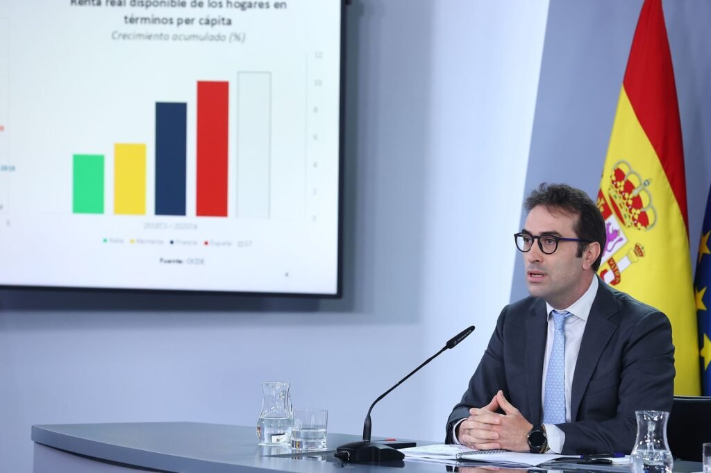 Carlos Cuerpo durante la presentación del nuevo paquete anticrisis del Gobierno de España en el Consejo de Ministros de junio de 2026