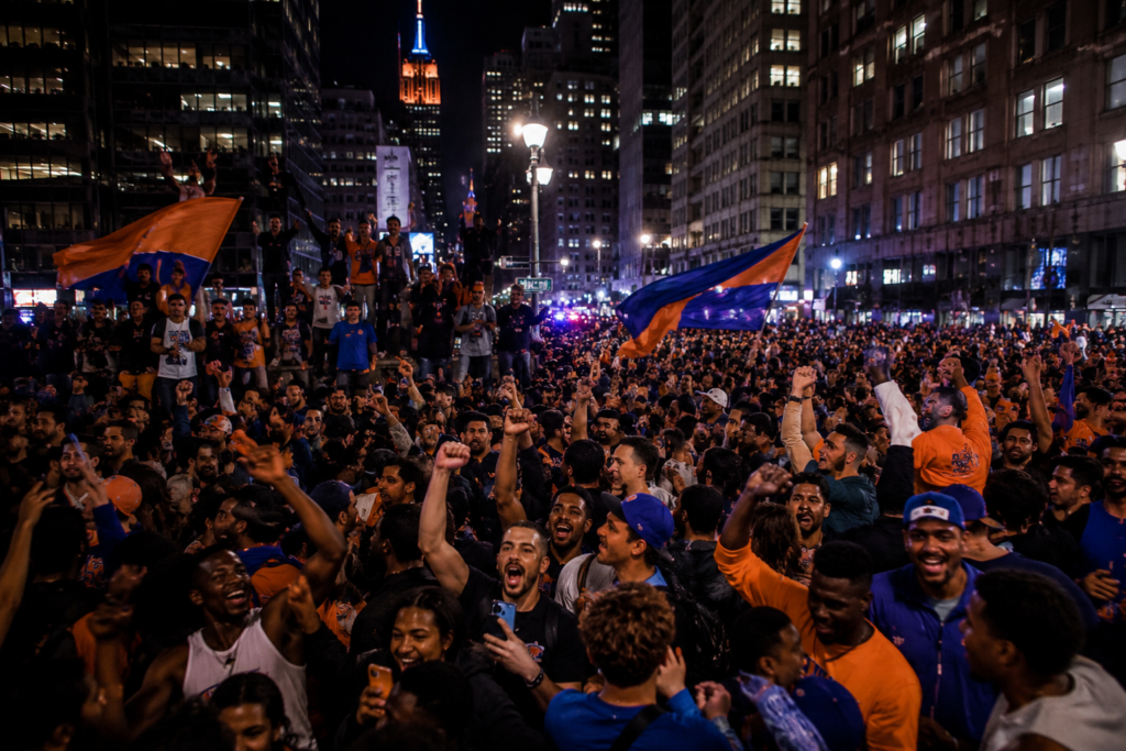 aficionados-knicks-celebran-titulo-nba
