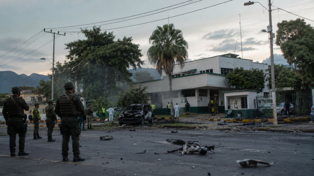 Atentado de Los Patios durante el debate sobre el estatuto antiterrorista de Colombia