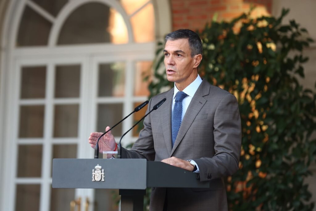 Pedro Sánchez durante la convocatoria de las elecciones generales en España de 2026